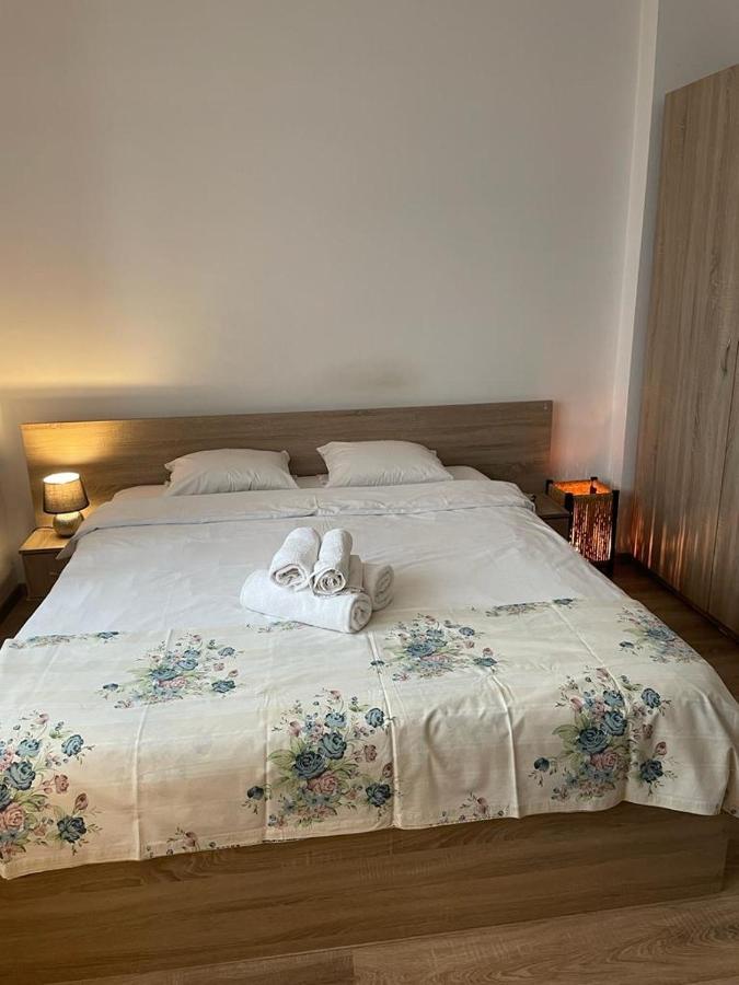 O Sole Mio Aparthotel บูคาเรสต์ ภายนอก รูปภาพ