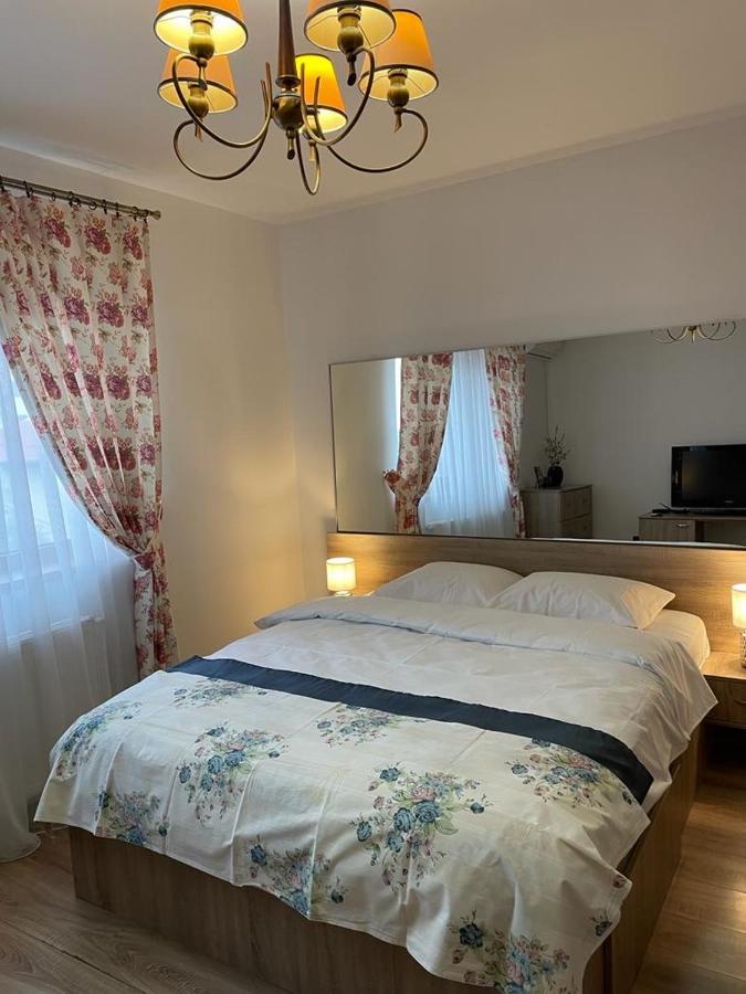 O Sole Mio Aparthotel บูคาเรสต์ ภายนอก รูปภาพ
